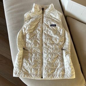 Patagonia, Brand new with tags- White Puffer Vest